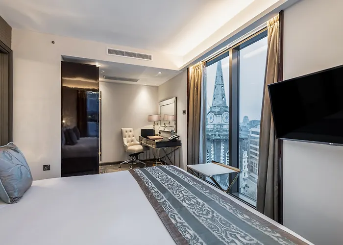 Leonardo Hotel London Aldgate - Formerly Hotel Saint